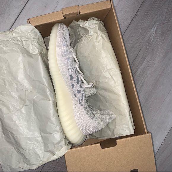 Yeezy 350 V2 compact kids size 2.5 youth unisex - Picture 10 of 13